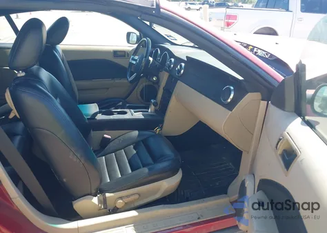 2007 Ford Mustang V6 Deluxe/V6 Premium z USA, uszkodzony, nr VIN 1ZVFT84N775308895